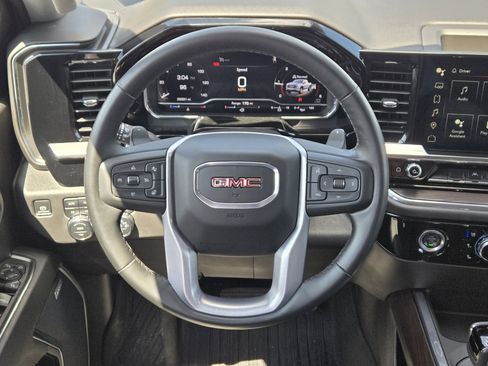 Used 2024 GMC Sierra 1500 SLT AWD/4WD image 21