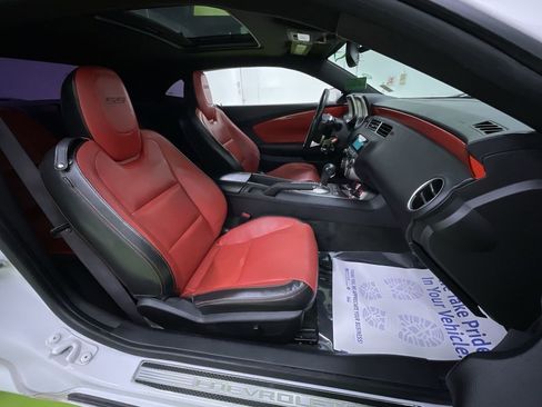 Used 2010 Chevrolet Camaro SS w/ RS Package image 27