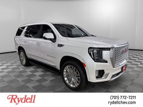 Used 2024 GMC Yukon Denali w/ Advanced Technology Package AWD/4WD image 7