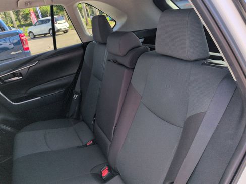 Used 2025 Toyota RAV4 XLE AWD/4WD image 13