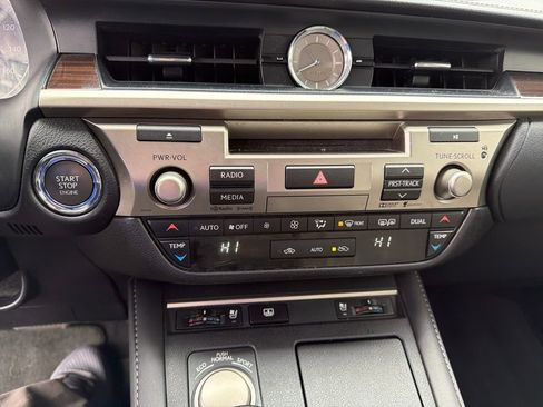 Used 2016 Lexus ES 350 image 22