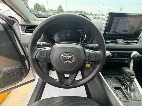 Used 2024 Toyota RAV4 LE FWD image 13