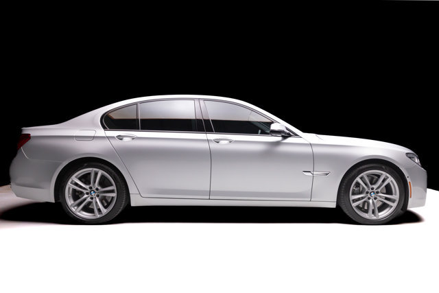 Used 2014 BMW 750i RWD image 29