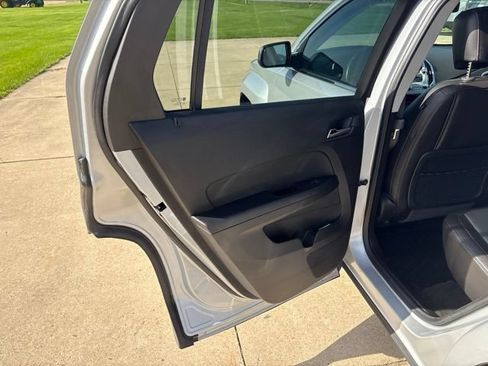 Used 2015 GMC Terrain SLT FWD image 13