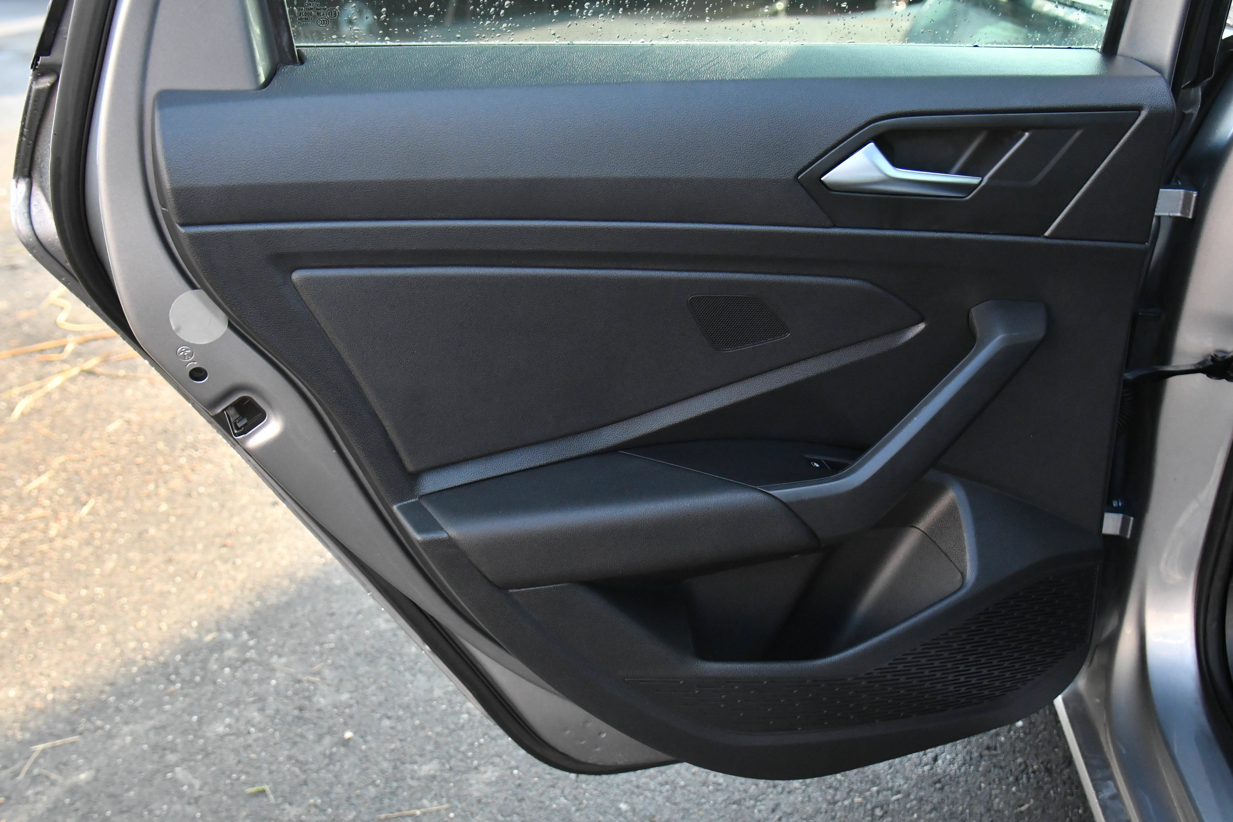 Used 2021 Volkswagen Jetta SE FWD image 28