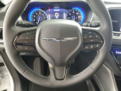 New 2026 Chrysler Pacifica Limited image 22