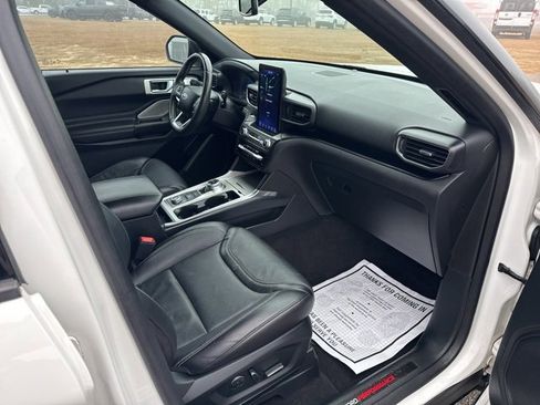 Used 2020 Ford Explorer ST w/ ST High-Performance Pack image 5