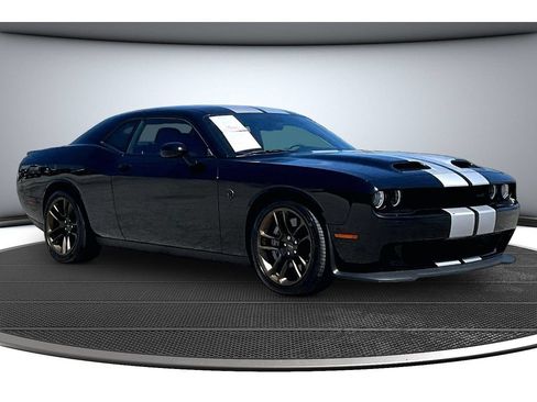 Used 2023 Dodge Challenger SRT Hellcat RWD image 14