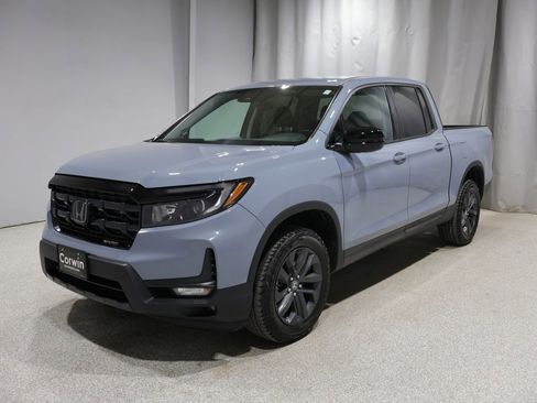 Used 2025 Honda Ridgeline Sport image 7