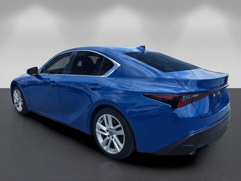 Used 2024 Lexus IS 300 w/ Comfort Package RWD image 6