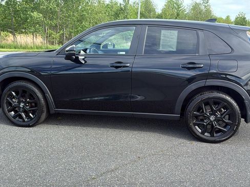 Used 2024 Honda HR-V Sport image 12