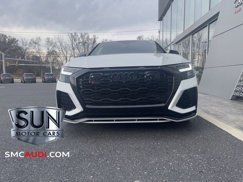 Used 2024 Audi RS Q8 w/ Black Optic Package image 16