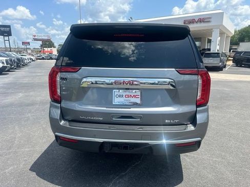 Used 2021 GMC Yukon XL SLT w/ SLT Premium Package AWD/4WD image 4