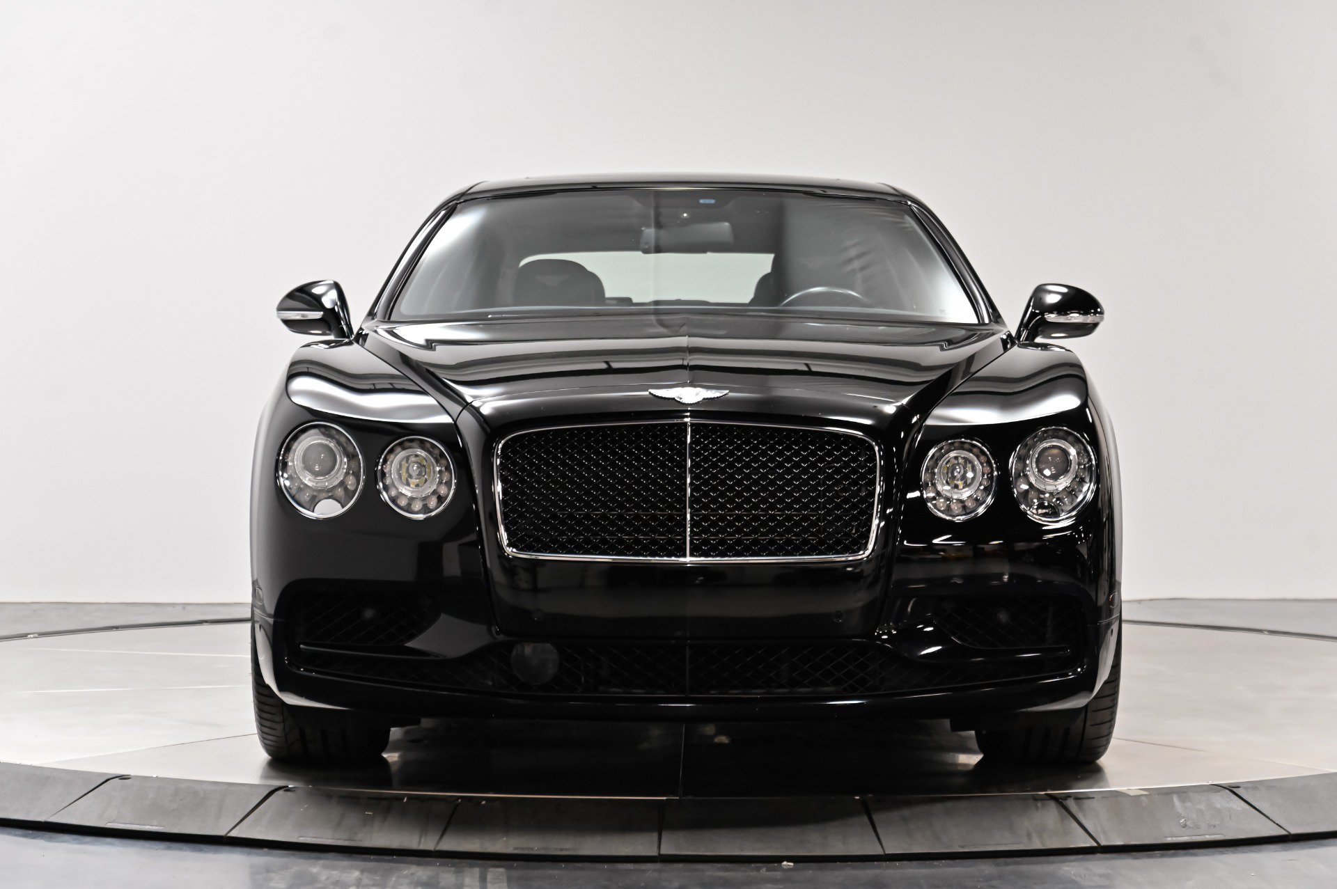 Used 2017 Bentley Flying Spur S V8 AWD/4WD image 32