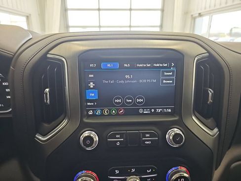Used 2023 GMC Sierra 3500 Denali w/ Denali Ultimate Package AWD/4WD image 18
