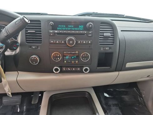 Used 2011 Chevrolet Silverado 3500 LT w/ Interior Plus Package AWD/4WD image 15
