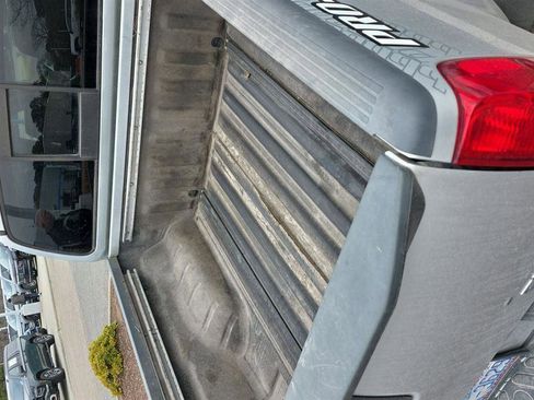 Used 2020 Nissan Frontier PRO-4X image 5