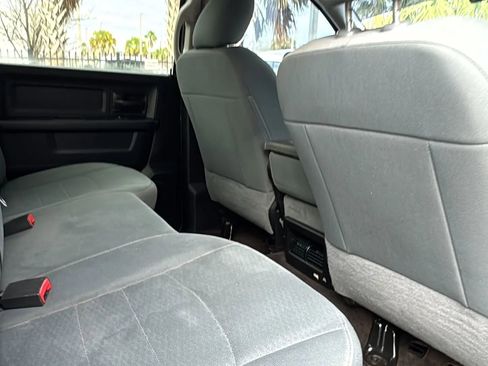 Used 2018 RAM 1500 Express w/ Express Value Package image 23