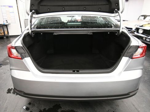 Certified 2025 Toyota Camry LE image 21