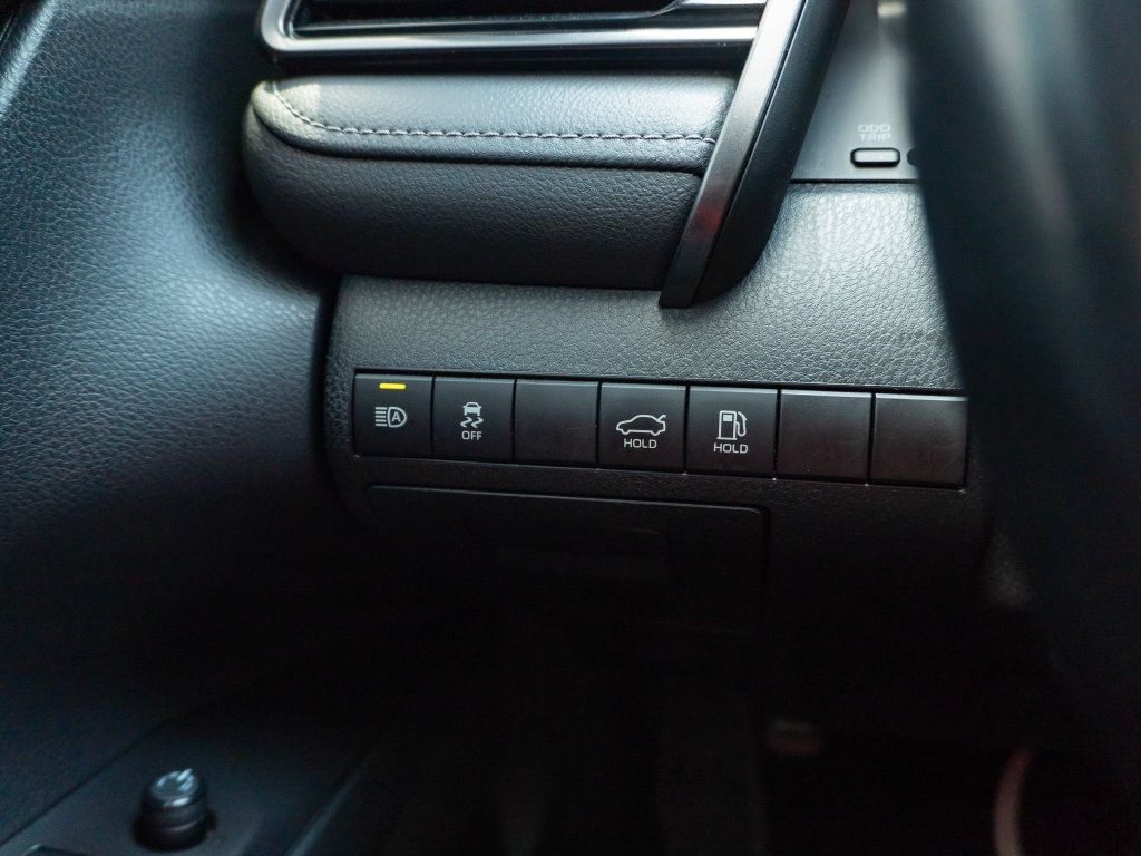 Used 2024 Toyota Camry SE FWD image 27