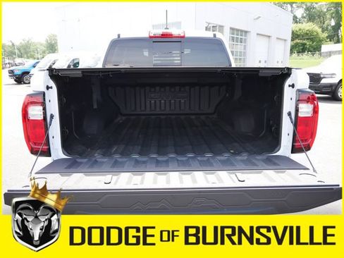 Used 2025 GMC Canyon AT4 AWD/4WD image 13