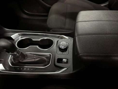 Used 2023 Chevrolet Traverse LT w/ LPO, Floor Liner Package AWD/4WD image 19