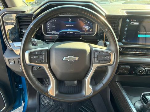 Used 2024 Chevrolet Silverado 1500 LT Trail Boss w/ LT Trail Boss Premium Package AWD/4WD image 23