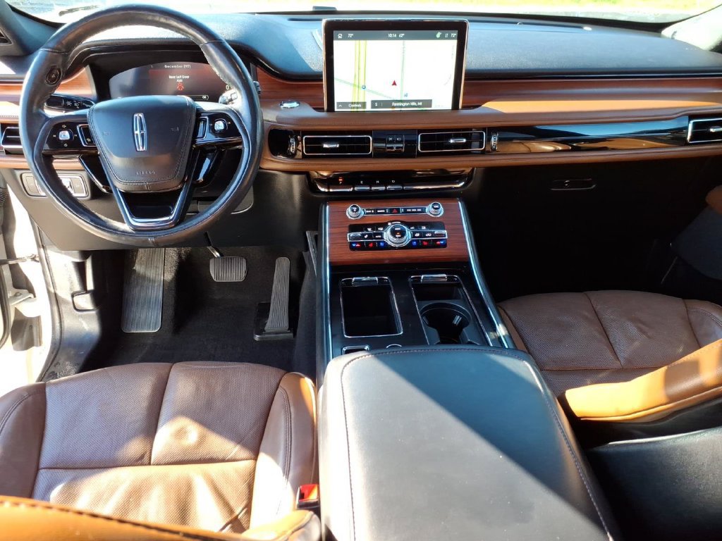 Used 2022 Lincoln Aviator Reserve w/ Equipment Group 201A AWD/4WD image 13
