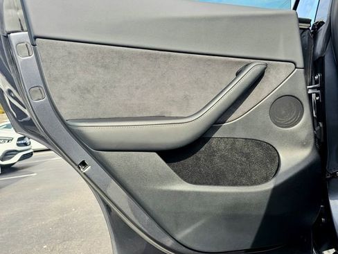 Used 2023 Tesla Model Y Long Range image 26