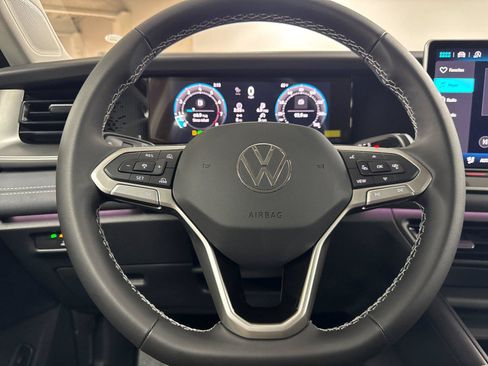 New 2026 Volkswagen Tiguan SE AWD/4WD image 22