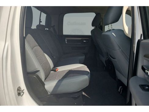 Used 2019 RAM 1500 Classic Warlock AWD/4WD image 37