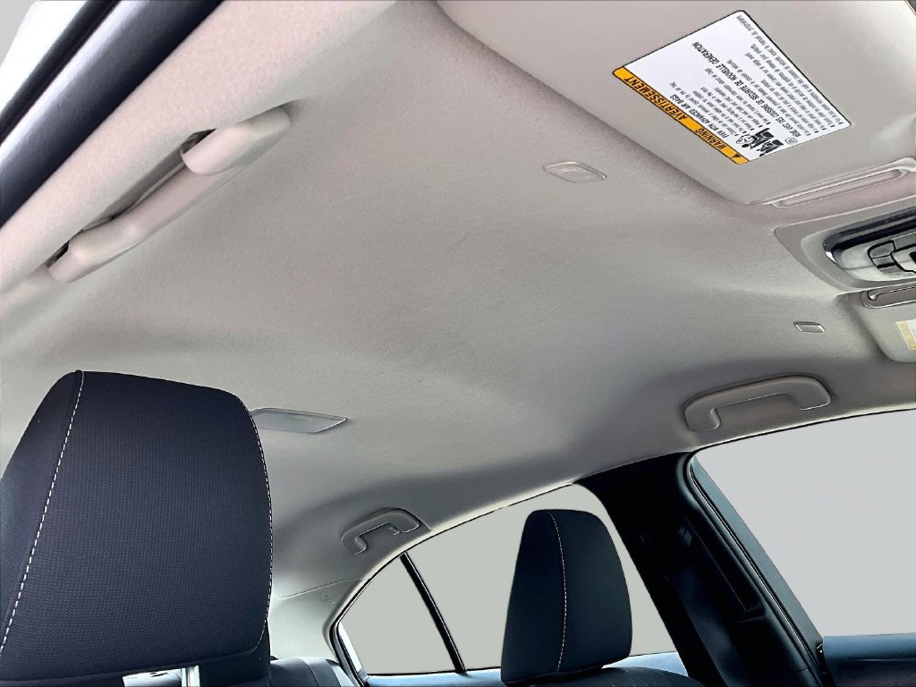 Used 2025 Toyota Corolla LE FWD image 31