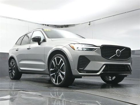 Used 2023 Volvo XC60 B5 Ultimate w/ Protection Package Premier image 33