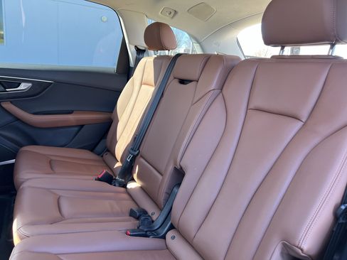 Used 2023 Audi Q7 2.0T Premium Plus w/ Premium Plus Package image 32