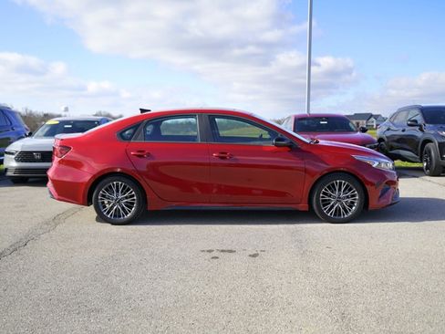 Used 2024 Kia Forte GT-Line w/ GT-Line Premium Package image 9