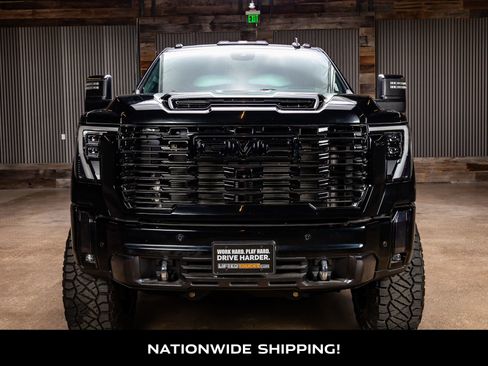 Used 2024 GMC Sierra 2500 Denali Ultimate w/ Max Trailering Package image 4