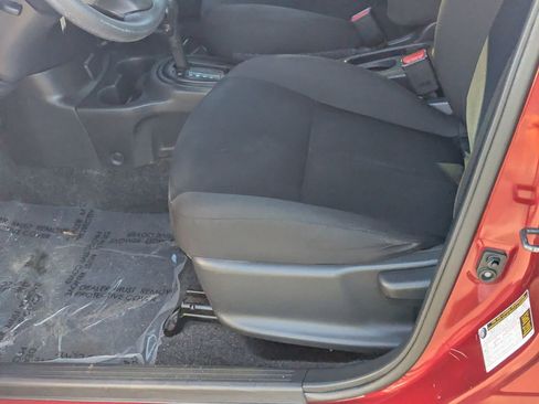 Used 2018 Nissan Versa S Plus image 21