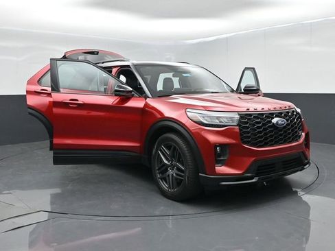 Certified 2025 Ford Explorer ST AWD/4WD image 65