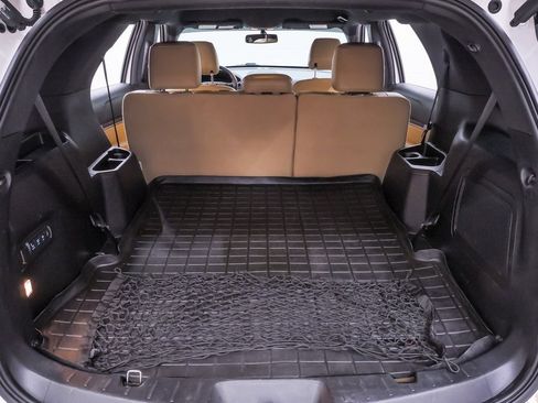 Used 2017 Ford Explorer Limited image 28
