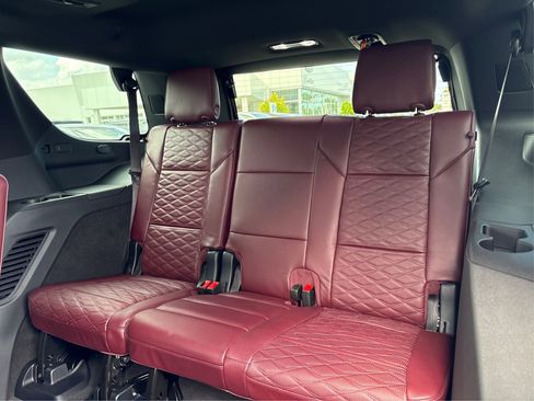 New 2026 Cadillac Escalade Luxury AWD/4WD image 12