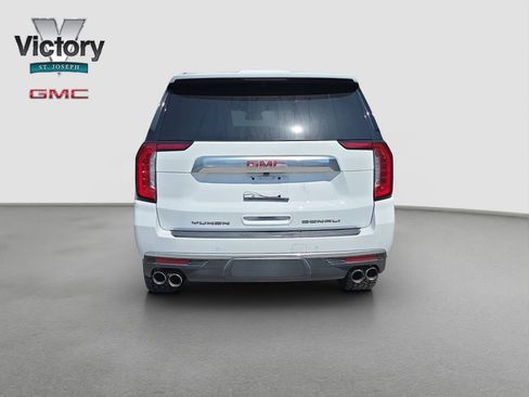 Used 2023 GMC Yukon XL Denali AWD/4WD image 16
