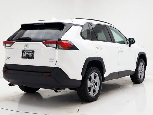 Used 2025 Toyota RAV4 XLE image 9
