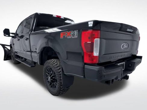 Used 2019 Ford F350 Lariat AWD/4WD image 6