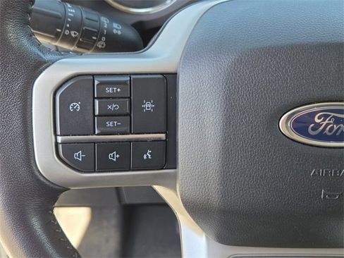 Used 2024 Ford Expedition Max XLT image 21