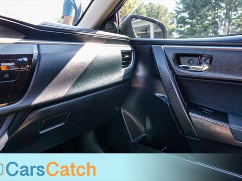 Used 2015 Toyota Corolla LE FWD image 30
