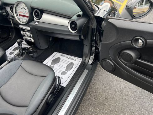 Used 2010 MINI Cooper Convertible FWD image 29