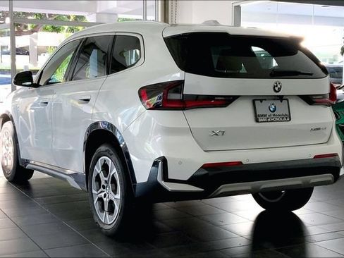 Used 2023 BMW X1 xDrive28i w/ Convenience Package AWD/4WD image 5