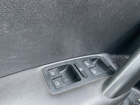 Used 2014 Volkswagen Passat 1.8T S image 23