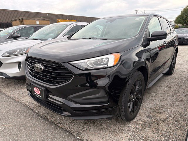 Used 2023 Ford Edge SE w/ Black Appearance Package AWD/4WD image 3