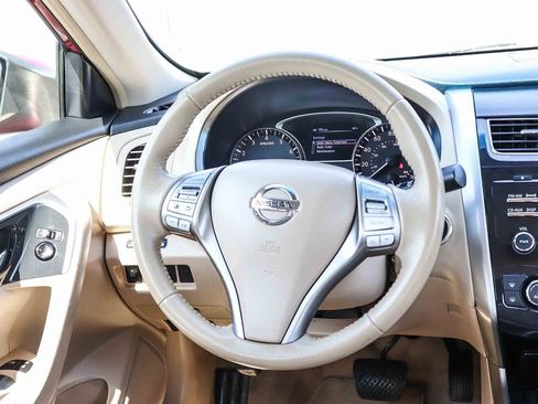 Used 2013 Nissan Altima 2.5 SV FWD image 18